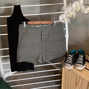 one5one shorts, size 6